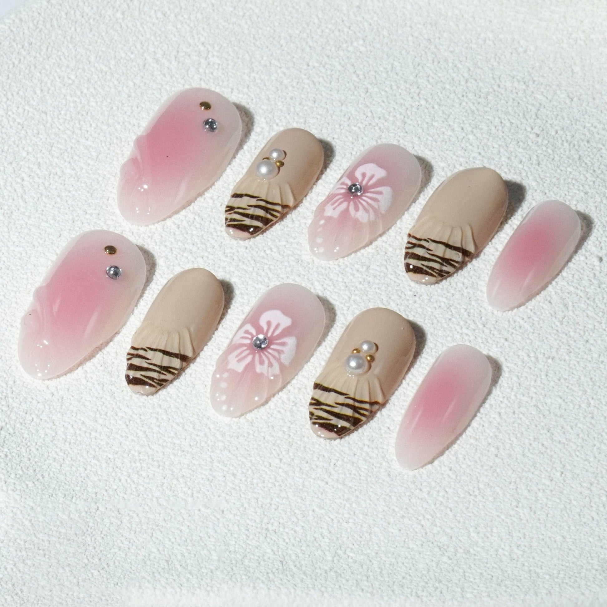 3D Press - On Nails (Embossed) - Ennio Nails