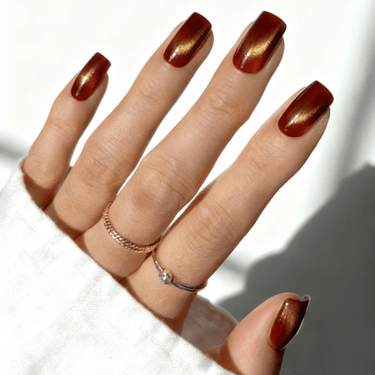 Cat Eye Nails - Ennio Nails