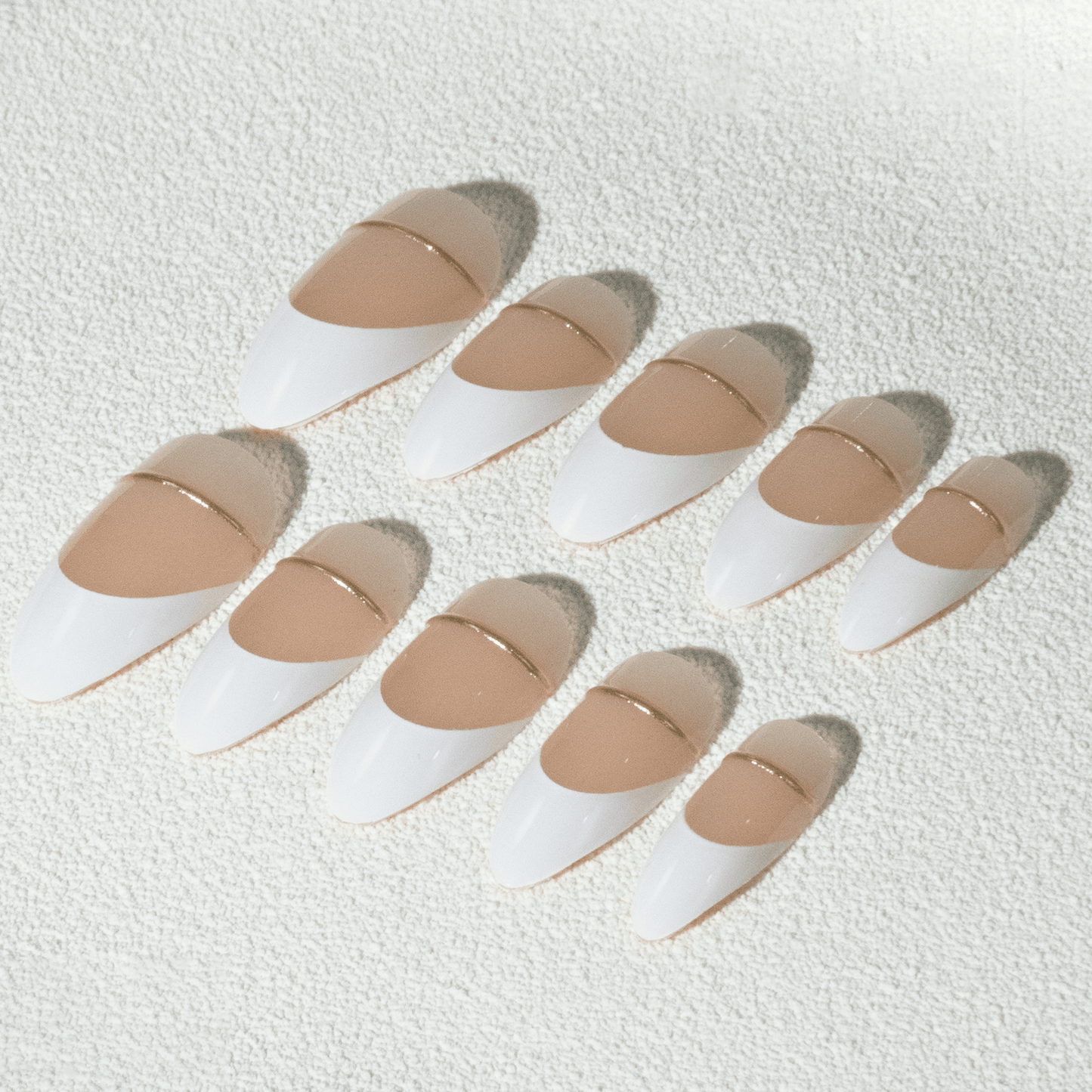 French Tip Press - On Nails - Ennio Nails