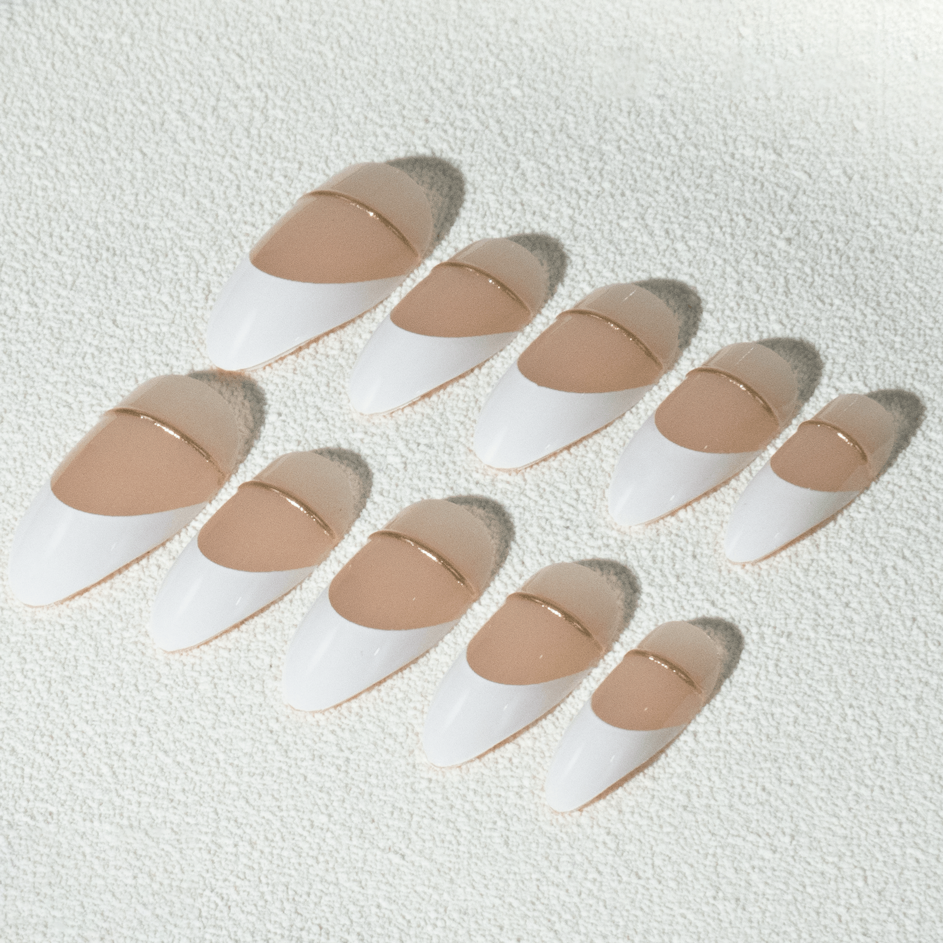 French Tip Press - On Nails - Ennio Nails