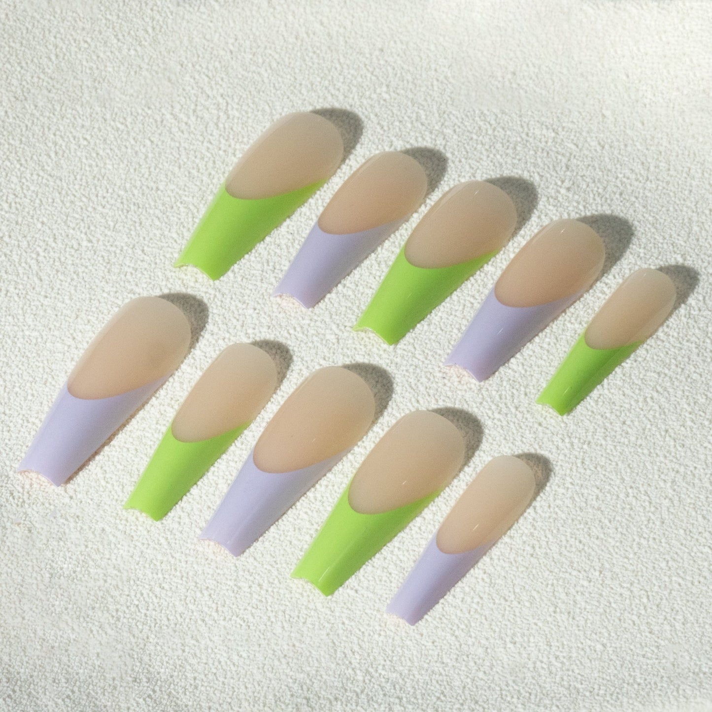 French Tip Press - On Nails - Ennio Nails