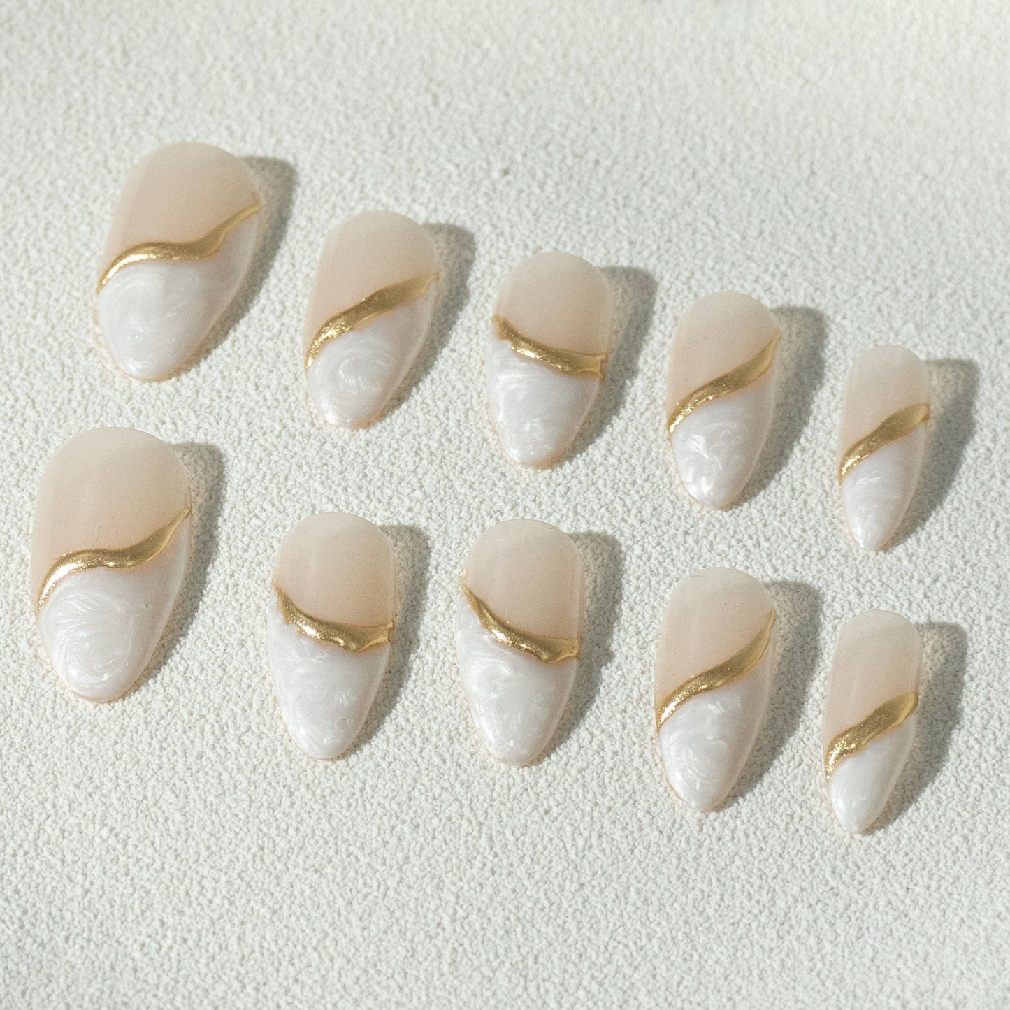 French Tip Press - On Nails - Ennio Nails