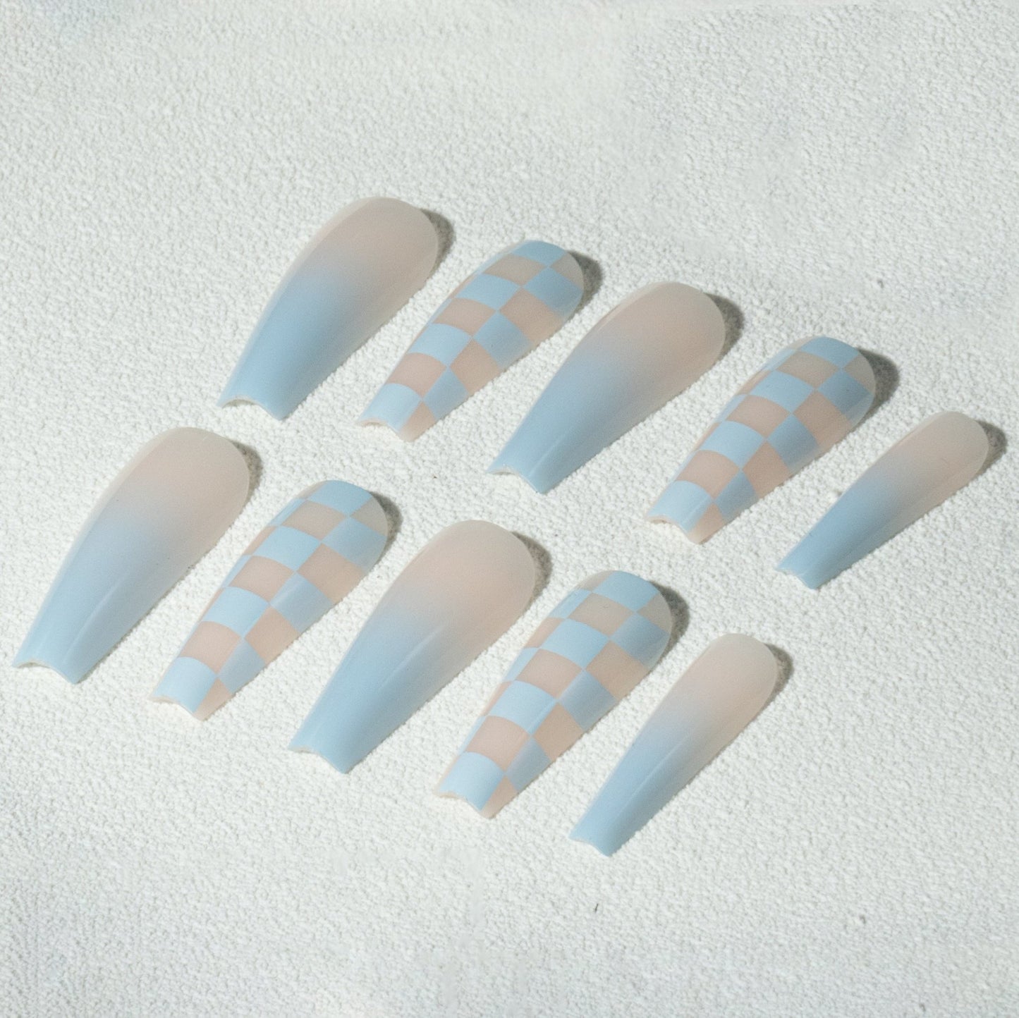 Gradient Press - On Nails with Seamless Color Transitions - Ennio Nails