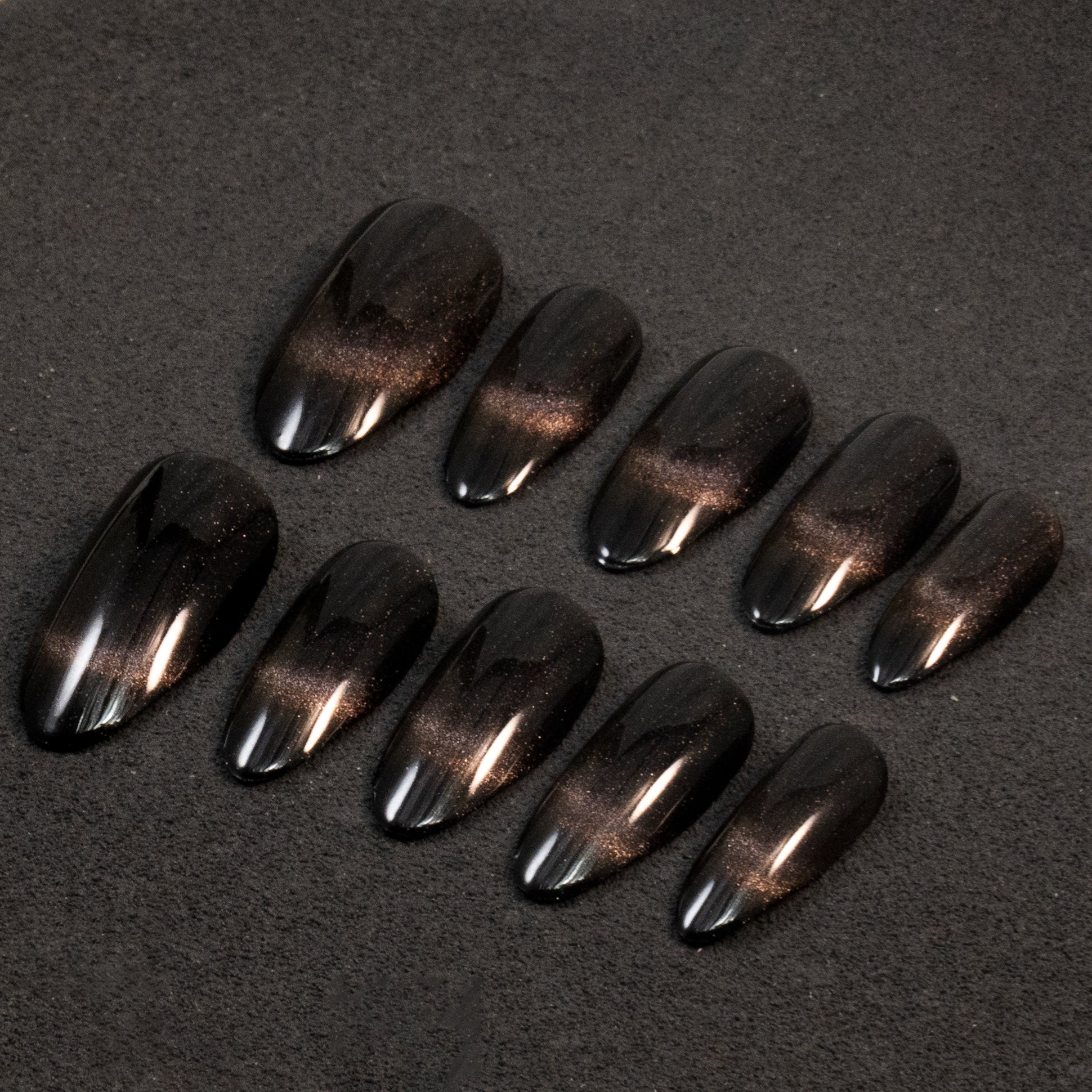 Magnetic Cat Eye Press - On Nails - Ennio Nails