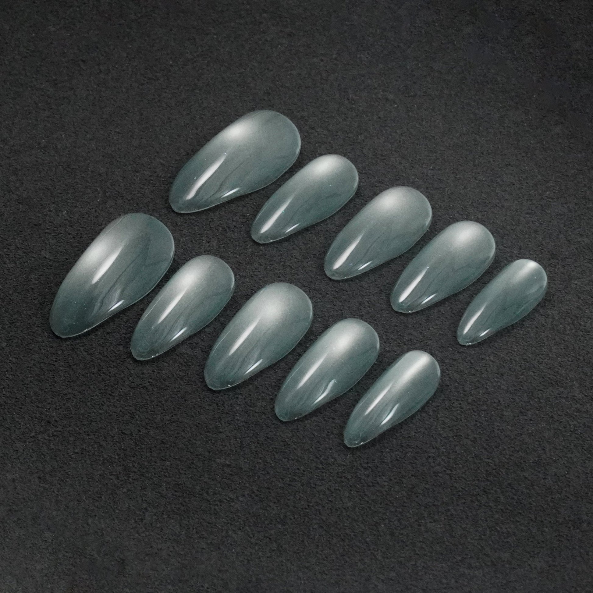 Magnetic Cat Eye Press - On Nails - Ennio Nails